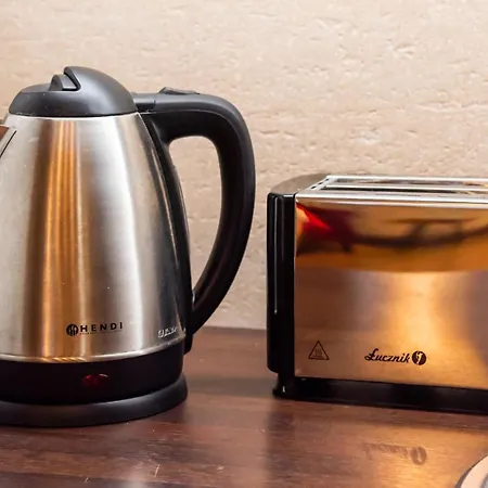 Ochota Rose By Bookinghost * Warsaw